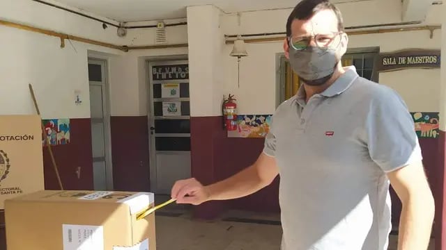 Mauro Casella emitió su voto en Pérez