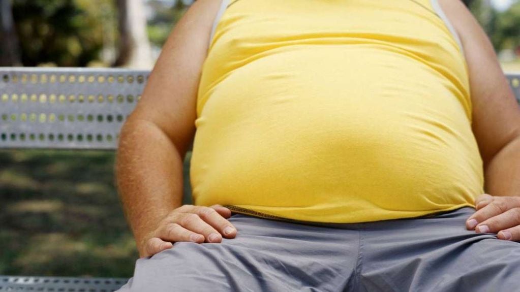 Múltiples estudios demostraron que los casos más graves de Covid-19 se dieron en personas con sobrepeso u obesidad, inclusive jóvenes.