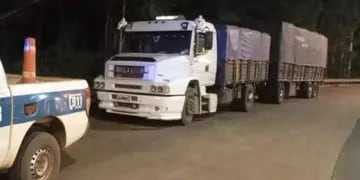 Dos de Mayo: incautan camión cargado con casi 30 toneladas de soja
