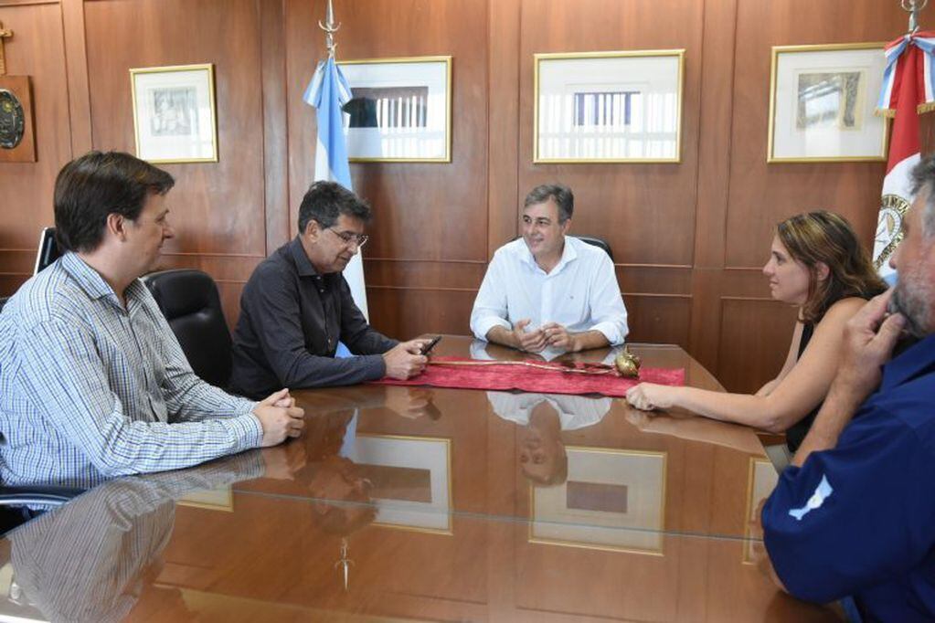 El encuentro se realizó en el despacho de Intendencia (Prensa Municipalidad de Rafaela)