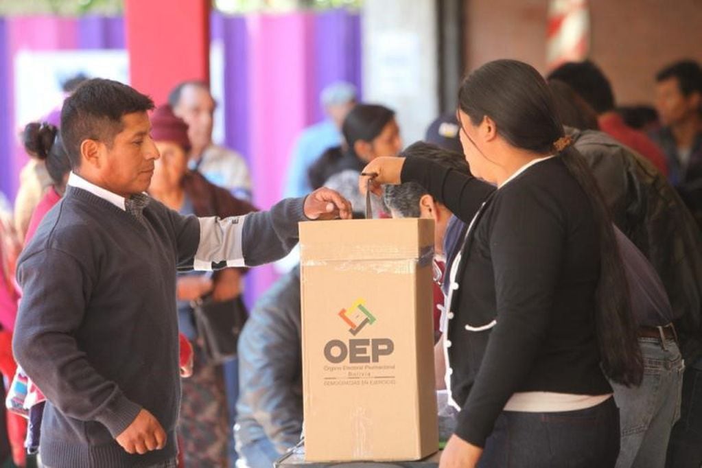 Los bolivianos fueron este domingo a votar. Foto: El Sol.