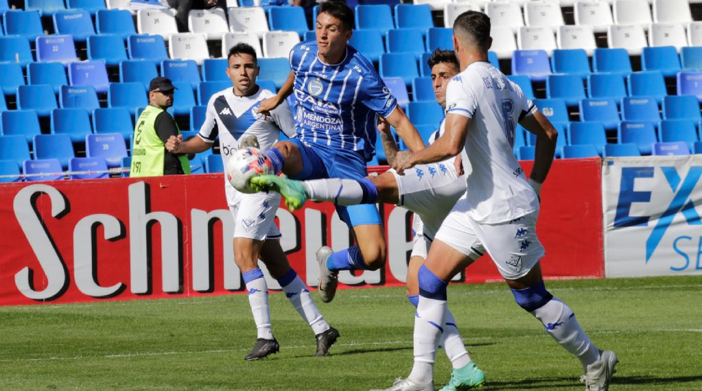 Godoy Cruz igualó con Vélez sin goles, mantuvo el arco en cero, pero el promedio por el descenso lo presiona.