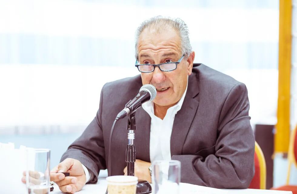 Eduardo Sandri, presidente de Vialidad Provincial TDF, presentó el presupuesto 2021 de la entidad ante la legislatura fueguina.