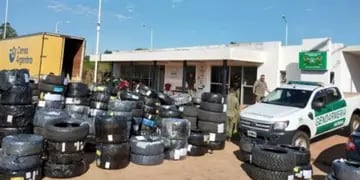 Secuestran contrabando de neumáticos en San José