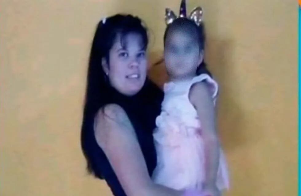 La madre de la chica desaparecida aseguró haber recibido un mensaje y duda que sea de su hija