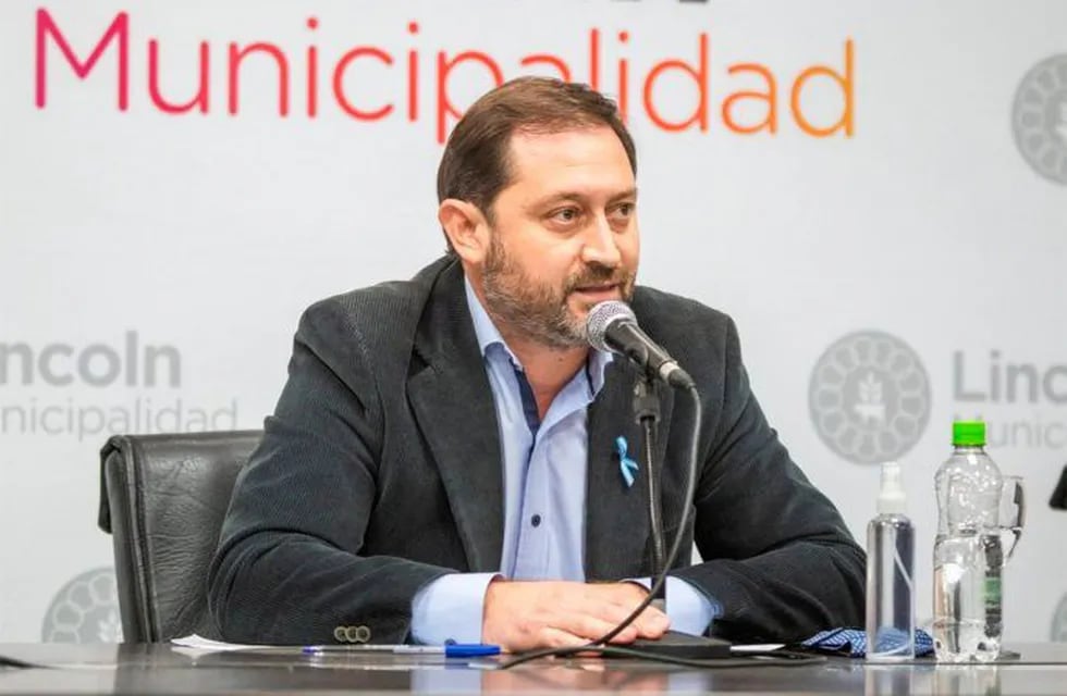 Salvador Arenal, intendente de Lincoln