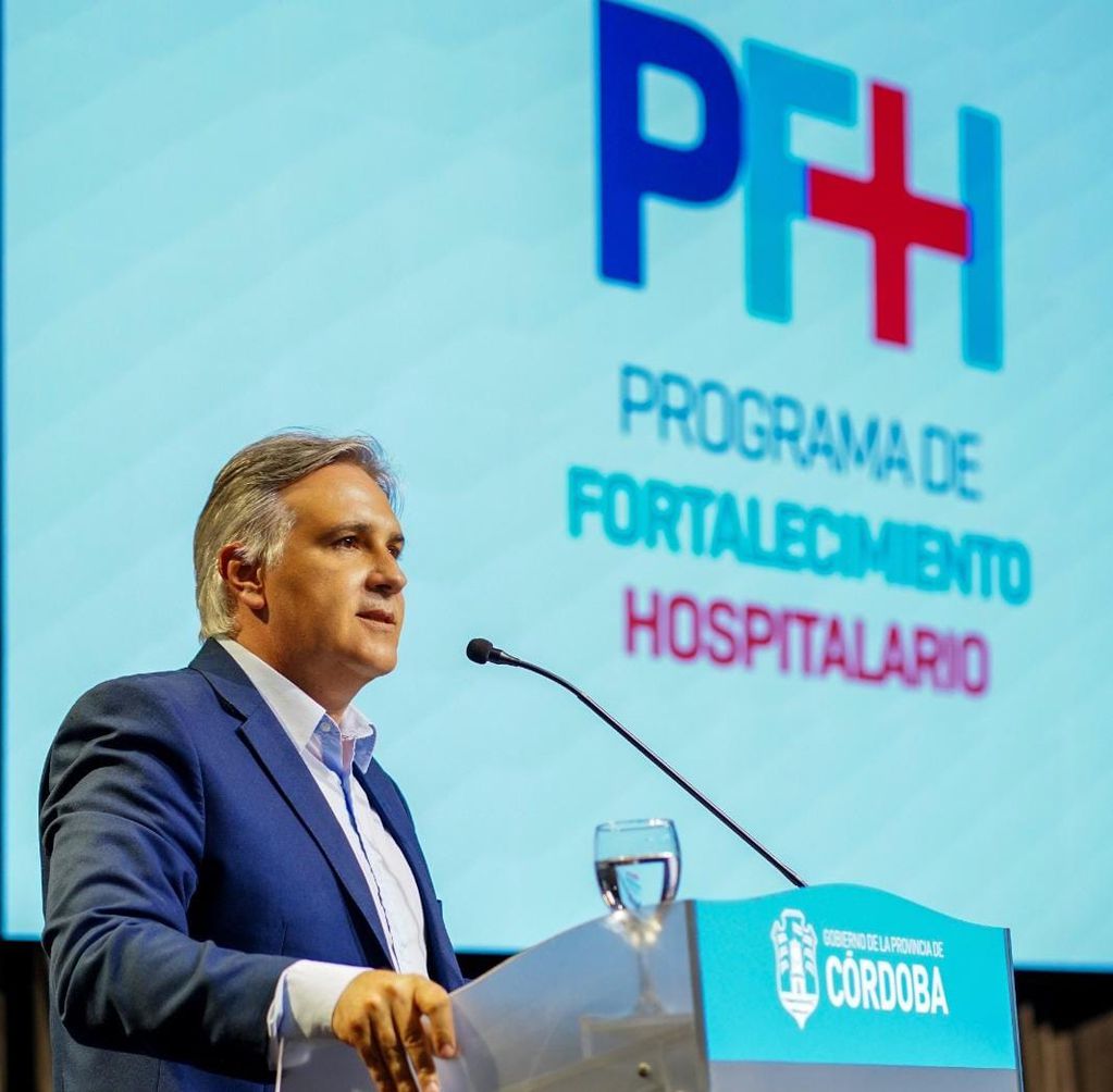 Llaryora negó que la Provincia esté ajustando en materia de salud y aseguró que se sigue invirtiendo en el sector. (Gobierno de Córdoba)