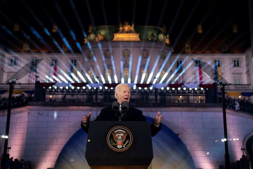 Joe Biden anunció que se estarán implementando nuevas sanciones contra Rusia. Foto: AP.