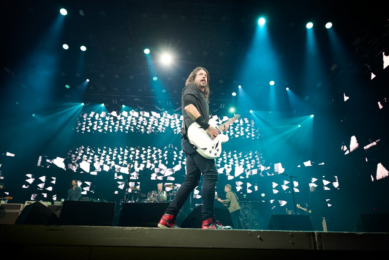 Dave Grohl, al frente de un reciente show de Foo Fighters, cuya gira de retorno aún no tiene fecha en Argentina. (Sony Music)