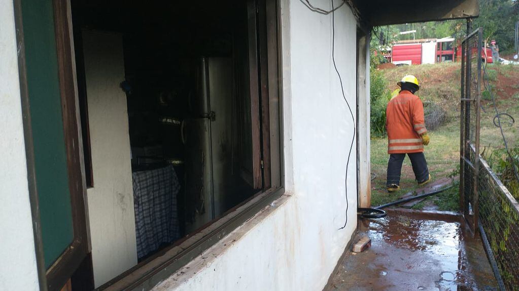 Susto en Eldorado: cortocircuito inició un principio de incendio que logró ser sofocado prontamente.