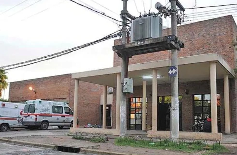 El hombre terminó internado en el Hospital Gamen de Villa Gobernador Gálvez. (Archivo)