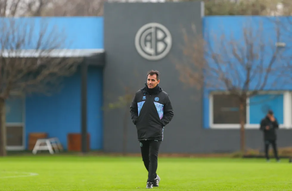 Guillermo Farré dejó de ser el entrenador de Belgrano tras 1.028 días en el puesto.