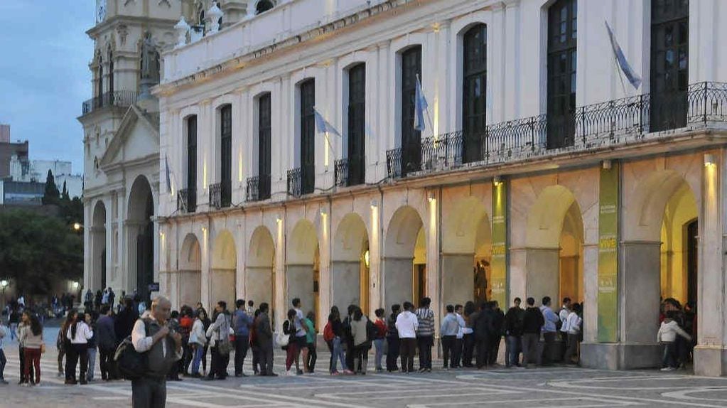 Se destinarán 60 millones de pesos para la refacción de la fachada del edificio histórico (LaVoz/Archivo).