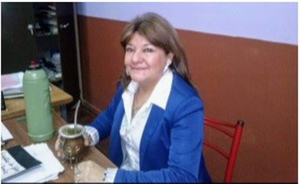La rectora Mirta Chávez quien está grave por la mordedura de una yarará en San Carlos, Corrientes. (Radio Dos)