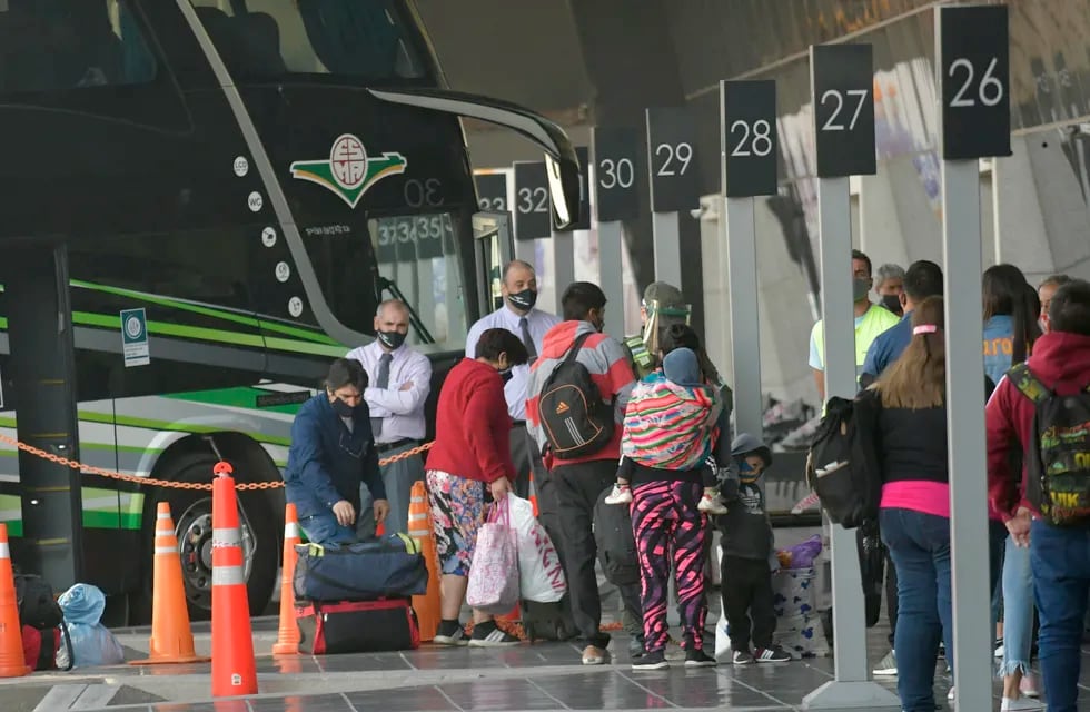 Denuncian abuso arriba de un colectivo de larga distancia al llegar a la Terminal de Micros de San Juan./Imagen ilustrativa