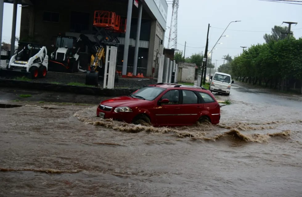 Las lluvias trajeron complicaciones a la ciudad. (José Hernández/La Voz).