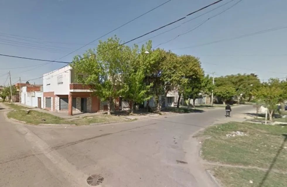 La policía dio con el garito sobre Uruguay y Pedro Lino Funes. (Google Street View)