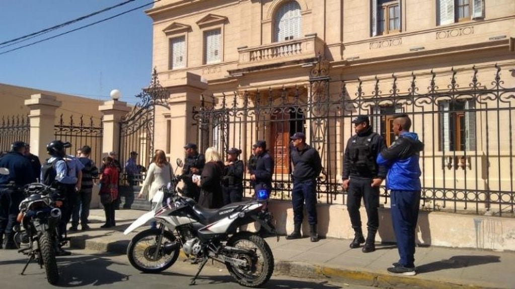 Muchos argentinos están realizando la apostasía para quitarle poder a la Iglesia