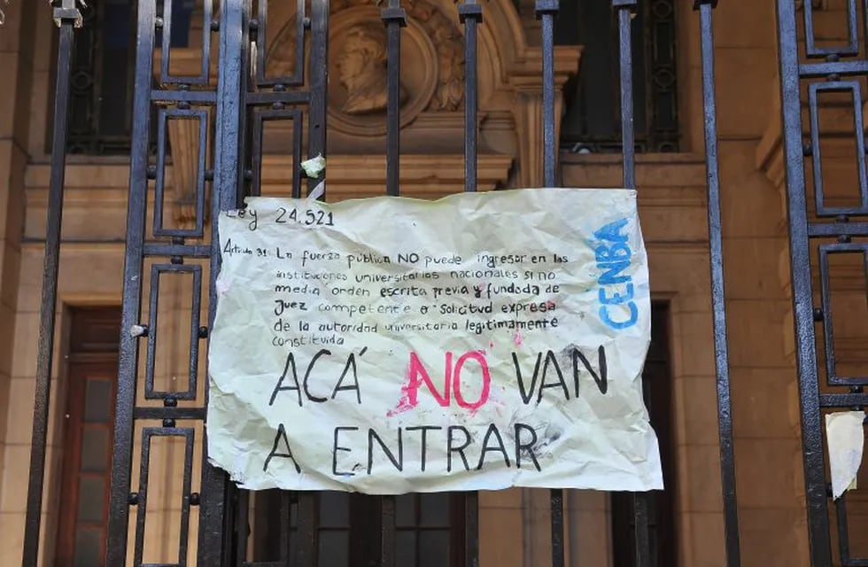 Colegio tomado por estudiantes en Buenos Aires. (DPA).