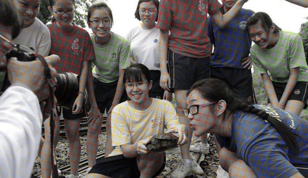 ¿Foto a color o blanco y negro? La nueva ilusión óptica que confunde a los usuarios (Foto: Captura Internet)