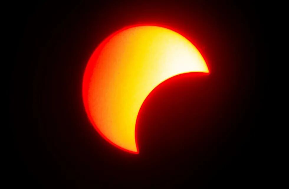 El 14 de diciembre, el Norte de la Patagonia será el mejor lugar para observar el eclipse solar. Foto: AFP (imagen ilustrativa).