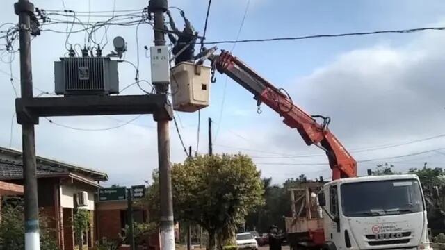 Ampliación del servicio y mejoras del tendido eléctrico en Gobernador Roca