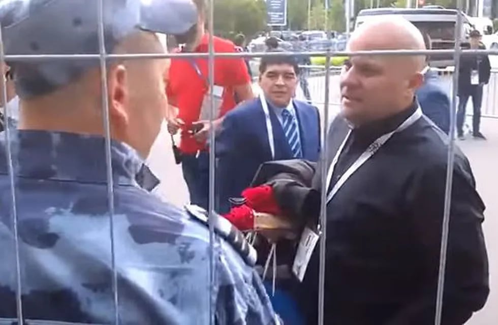 El incidente de Diego Maradona con la policía rusa antes de la fiesta inaugural de Rusia 2018.