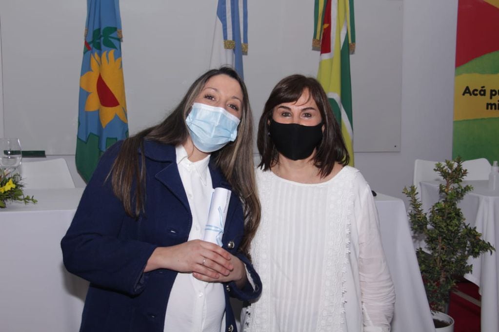 CRESTA: Acto de Colación de Grado y Entrega de Diplomas de egresados en Enfermería