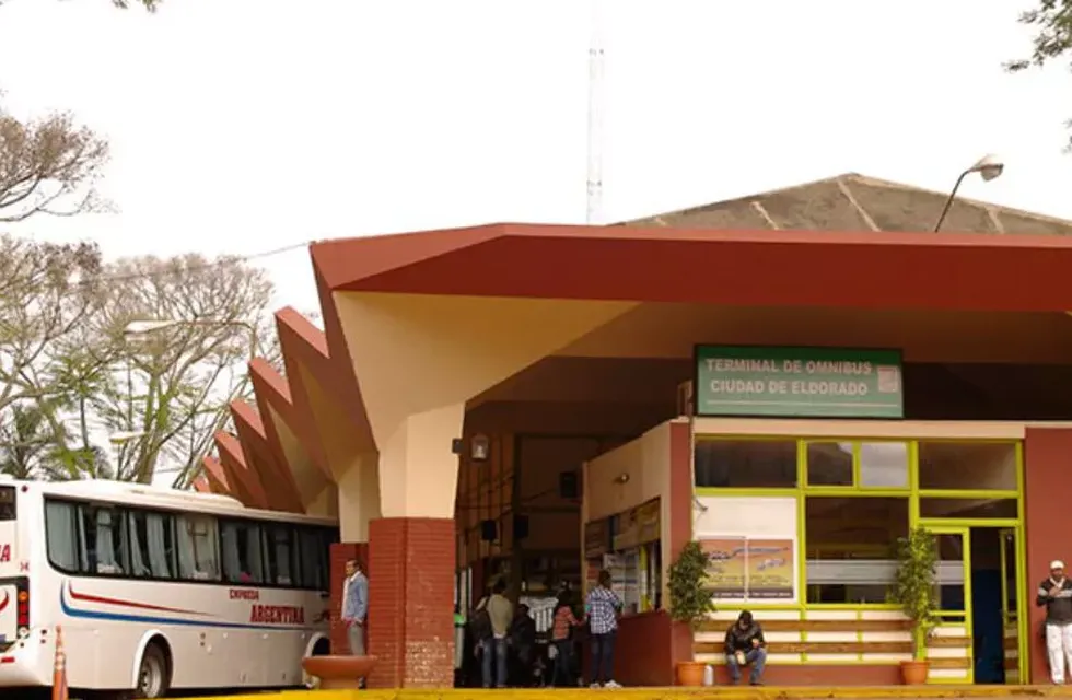 Vieja terminal de ómnibus de Eldorado.