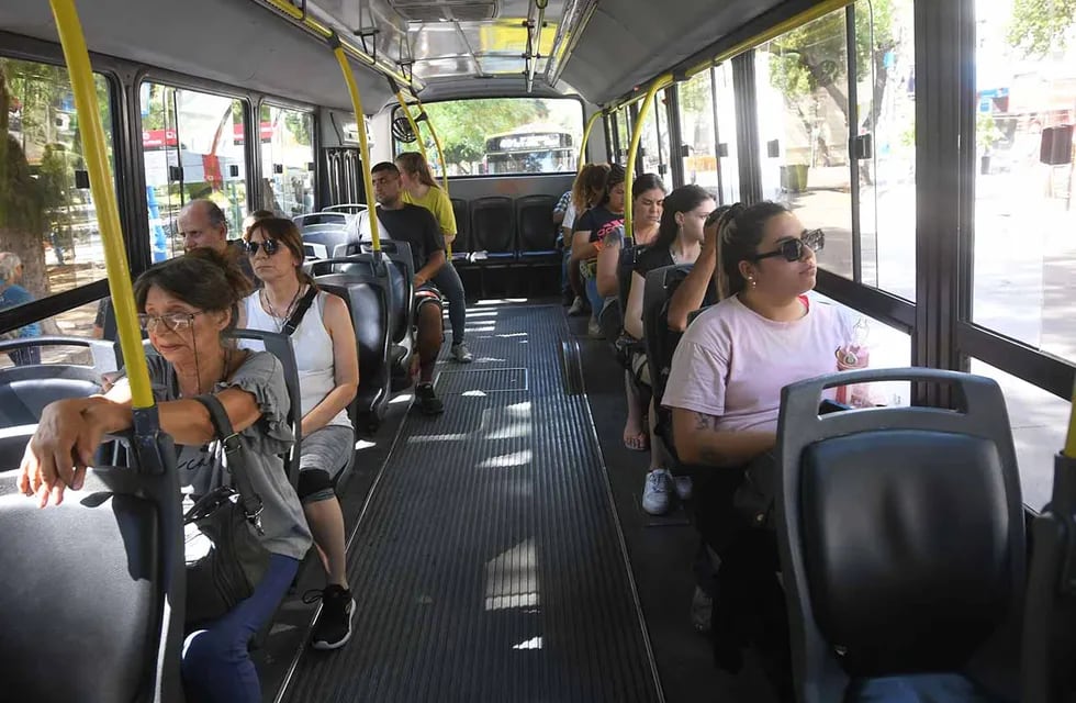 En febrero vuelve a aumentar la tarifa del transporte. Foto: José Gutierrez / Los Andes