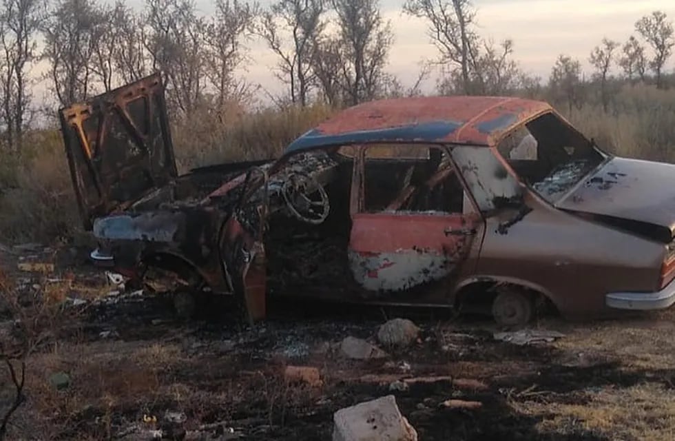 El automóvil que fue robado en Real del Padre y fue hallado totalmente quemado. era de una familia humilde.