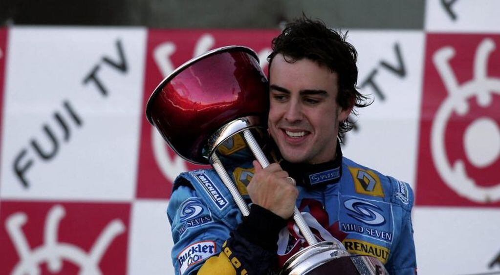 Alonso regresa a la Fórmula 1 y con Renault, equipo con el que ganó sus dos títulos mundiales.