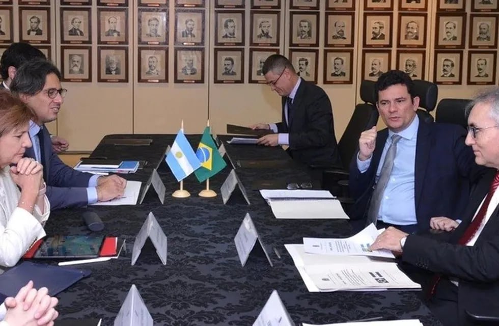 Los ministros argentinos Germán Garavano (Justicia) y Patricia Bullrich (Seguridad) junto a Sérgio Moro, ministro de Justicia de Brasil, durante un encuentro en enero pasado