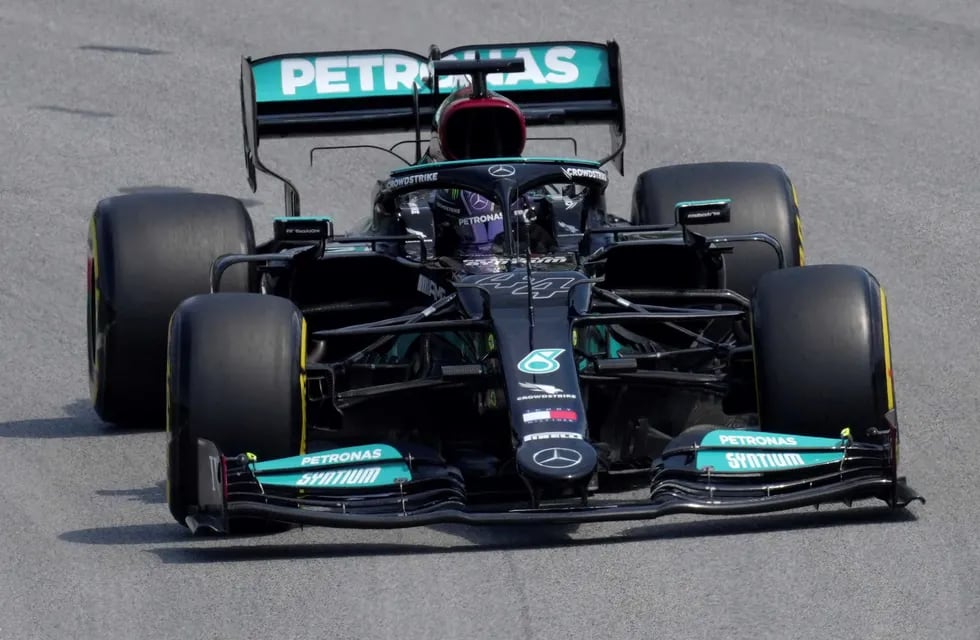 Nuevo récord para Hamilton en la Fórmula 1 con su centésima pole.