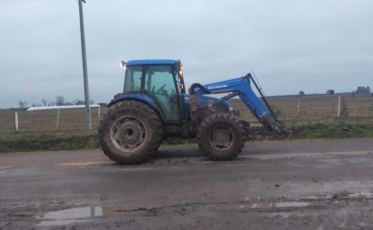 Balnearia: una mujer sufrió una fractura tras ser embestida por un tractor pala