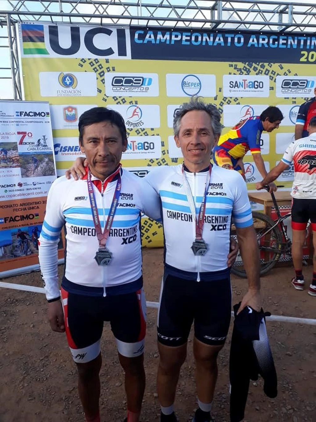 Alberto Alcocer y Fernando Pinano Castro, campeones. (Facebook MTBsalta)