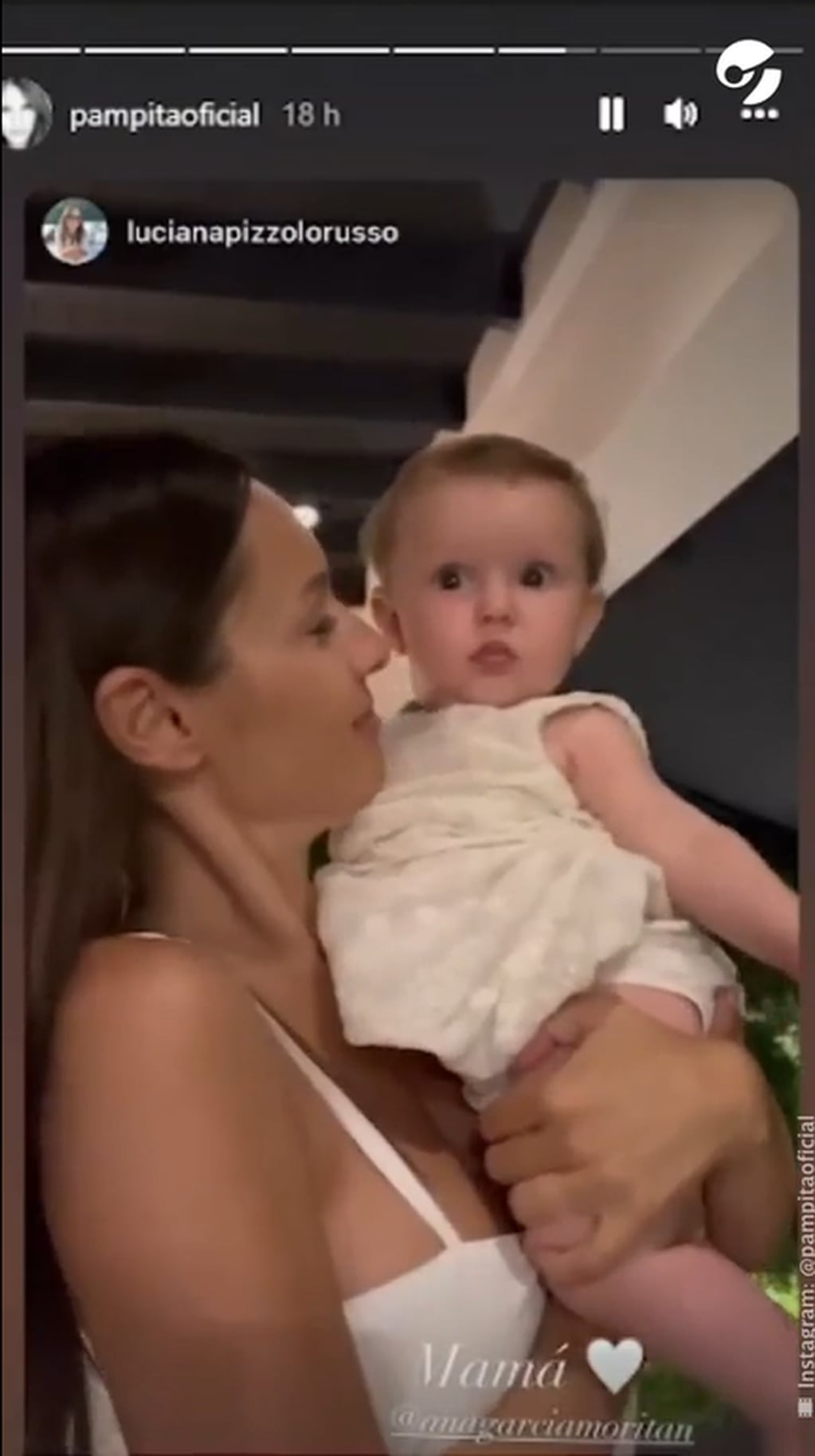 Ana la bebé de Pampita dijo mamá por primera vez.