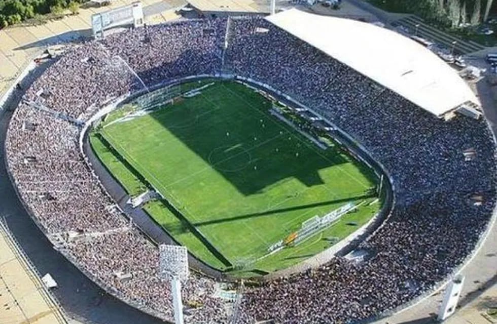 El Estadio Malvinas Argentinas de Mendoza cumple 44 años.