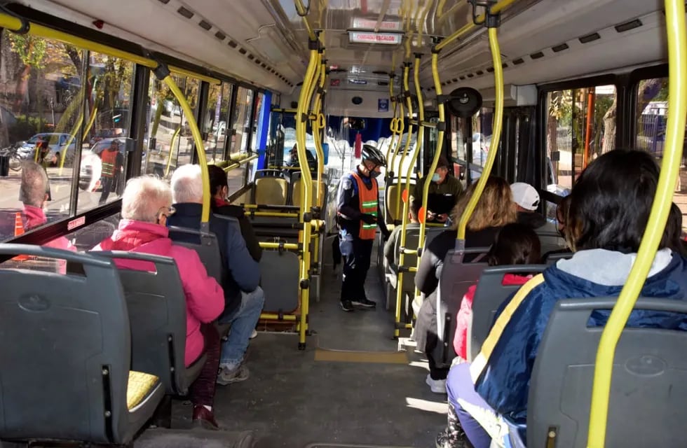El Gobierno de Mendoza informó que durante los días de confinamiento la demanda del transporte público de pasajeros cayó 60%. Fuente Gobierno de Mendoza