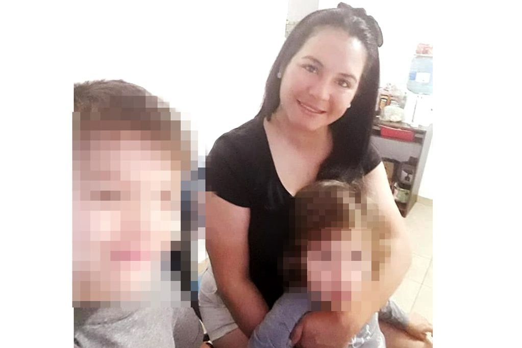 El último caso. La agente de policía Maira Tamara  Barreto encerró a sus dos hijos en la pieza y abrió fuego con su arma.