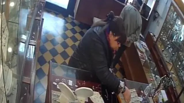 Se investiga robo en joyería de Concepción del Uruguay