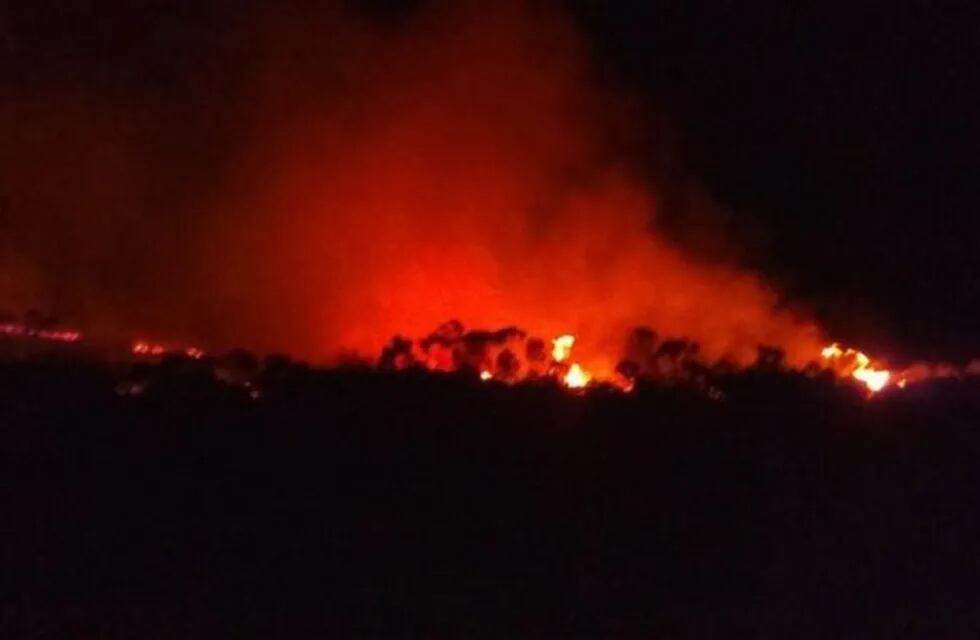 Vecinos de Coyunco prendieron fuego unas ramas y provocaron un incendio