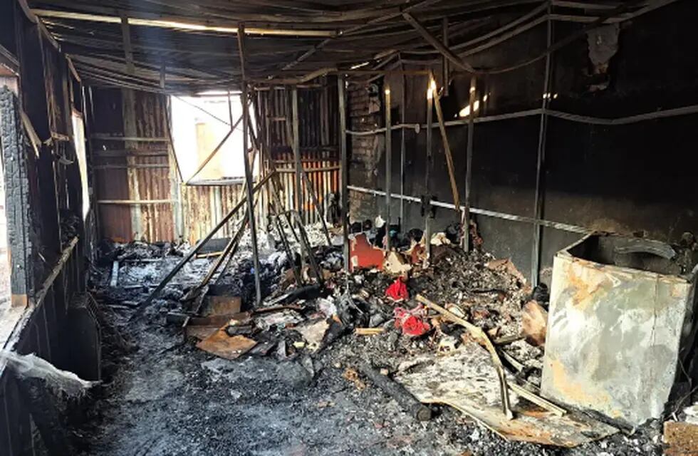 Una familia de Maipú perdió todo en un incendio.