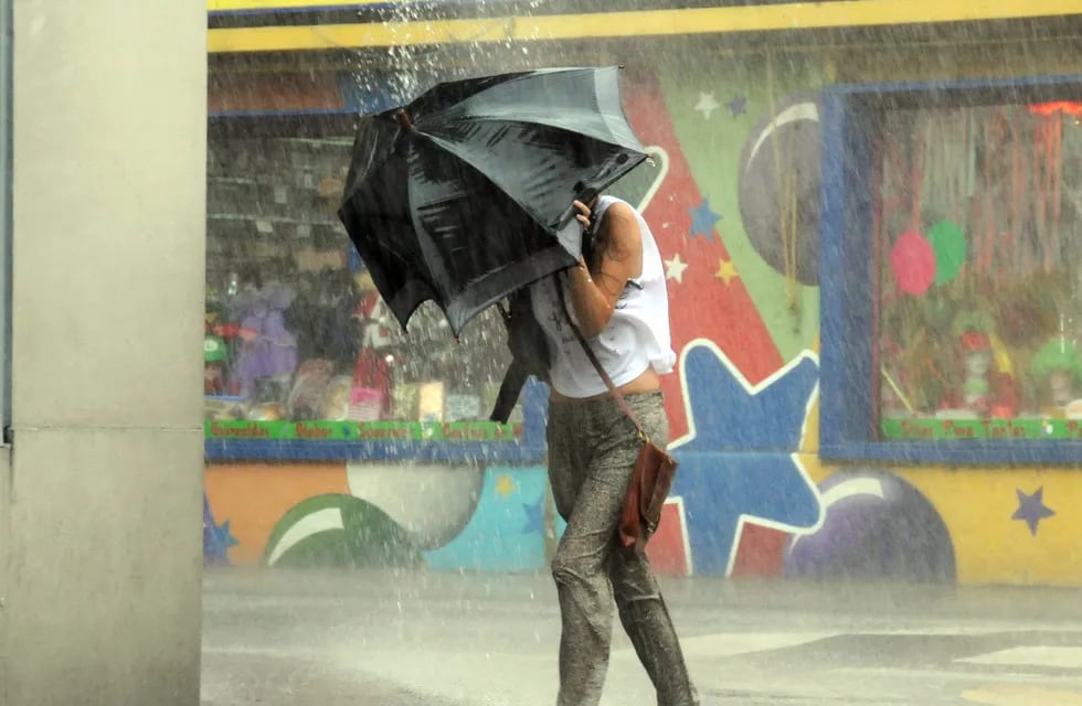 La Municipalidad advirtió que las lluvias pueden volver a complicar el tránsito en la ciudad.