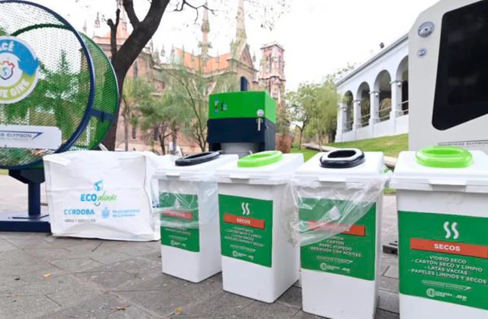 En la semana del reciclaje la Municipalidad de Córdoba colocó EcoPuntos para concientizar sobre separación en origen. (Municipalidad de Córdoba)