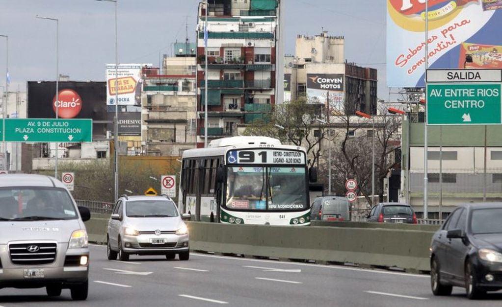 Son 32 las líneas de colectivos que tienen sus recorridos completos dentro de la jurisdicción de la Ciudad de Buenos Aires.
