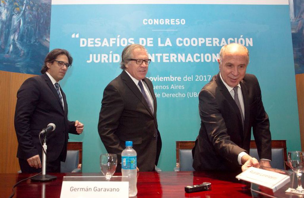 El ministro de Justicia, Germán Garavano, junto al ministro de la Corte Suprema, Ricardo Lorenzetti. (Foto: DyN)