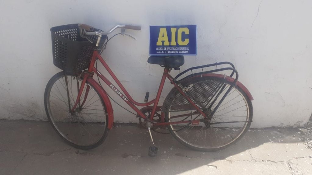 La bicicleta que pertenecería a Raul M. fue encontrada en las inmediaciones.