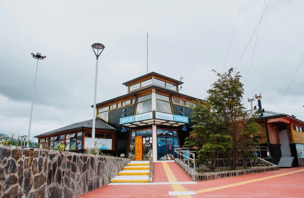 La oficina de turismo de la ciudad de Ushuaia reanudó la atención al público.