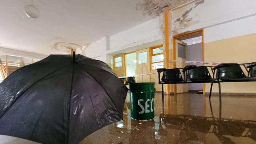 Escuelas provinciales quedaron inundadas por las lluvias